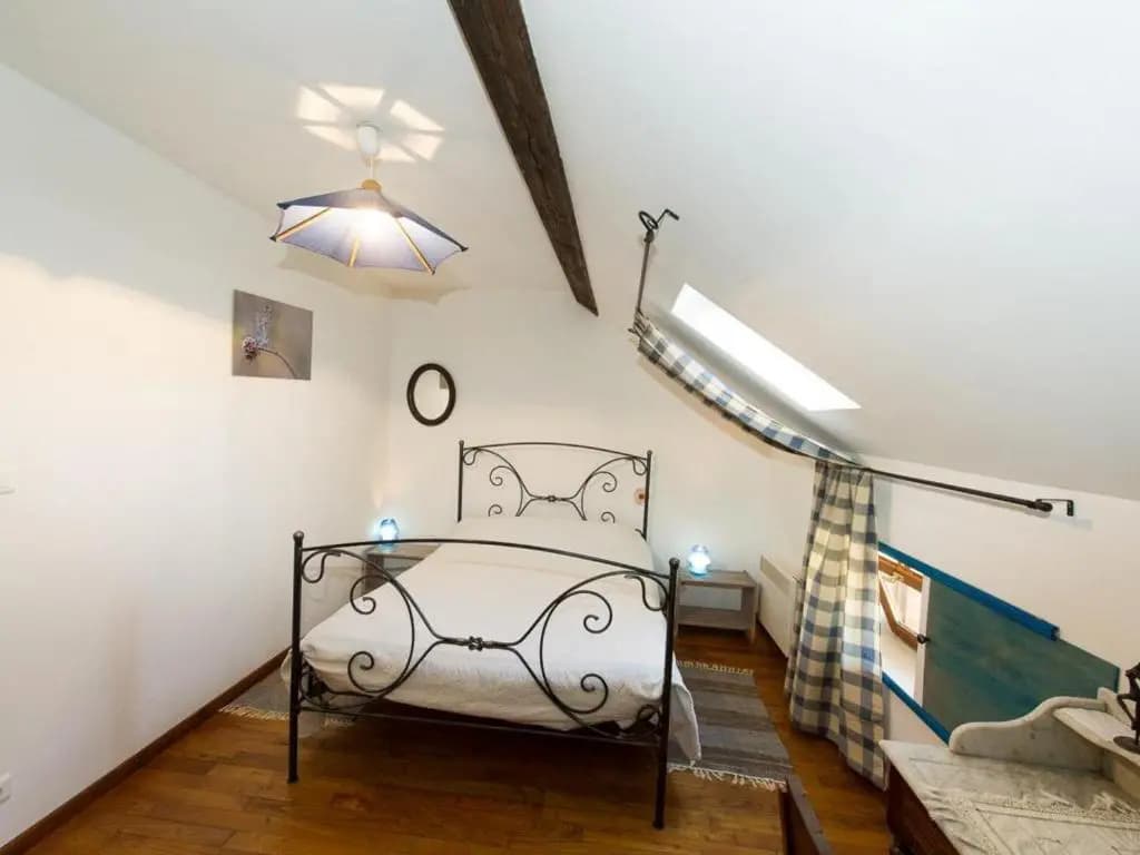 Gîte Châtel-Montagne, 3 pièces, 4 personnes - FR-1-489-47 - Photo 3