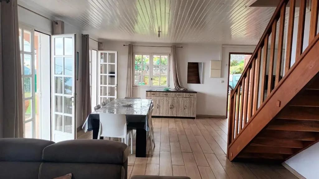 Maison de 4 chambres avec vue sur la mer jardin clos et wifi a Saint Leu - Miniature 7