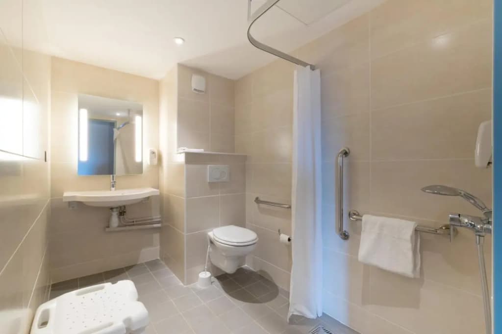 B&B HOTEL MARSEILLE La Valentine Saint-Menet - Miniature 8