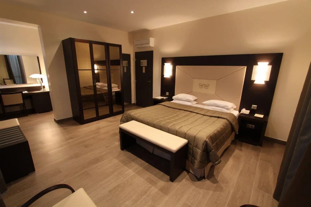 Hotel Chez Charles - Miniature 6