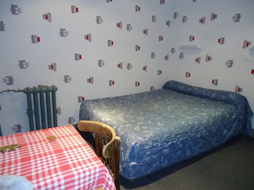 Hotel Des Arts - Photo 3