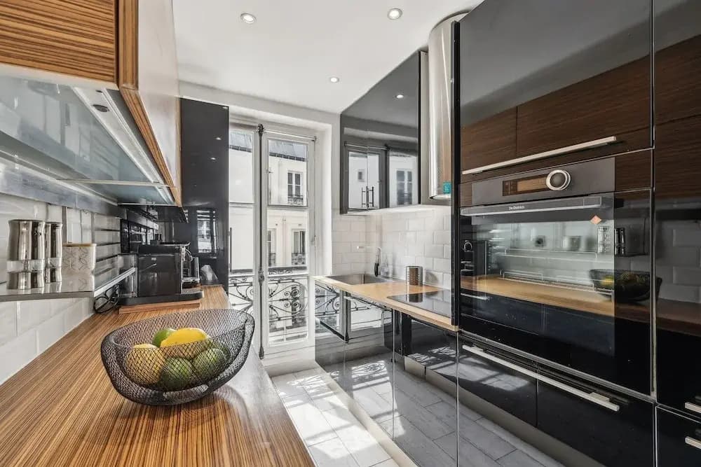 Stylish 3BR Near Tuileries Gardens - Miniature 8