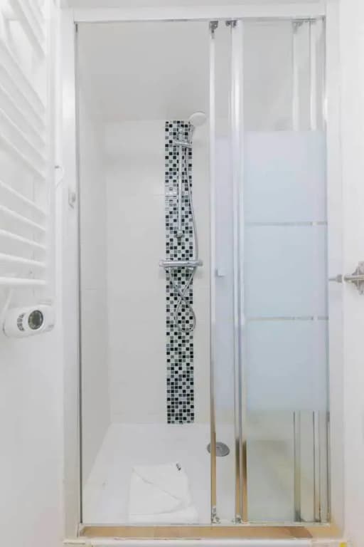 Cosy Studio for 2 People - Luxembourg - Miniature 8