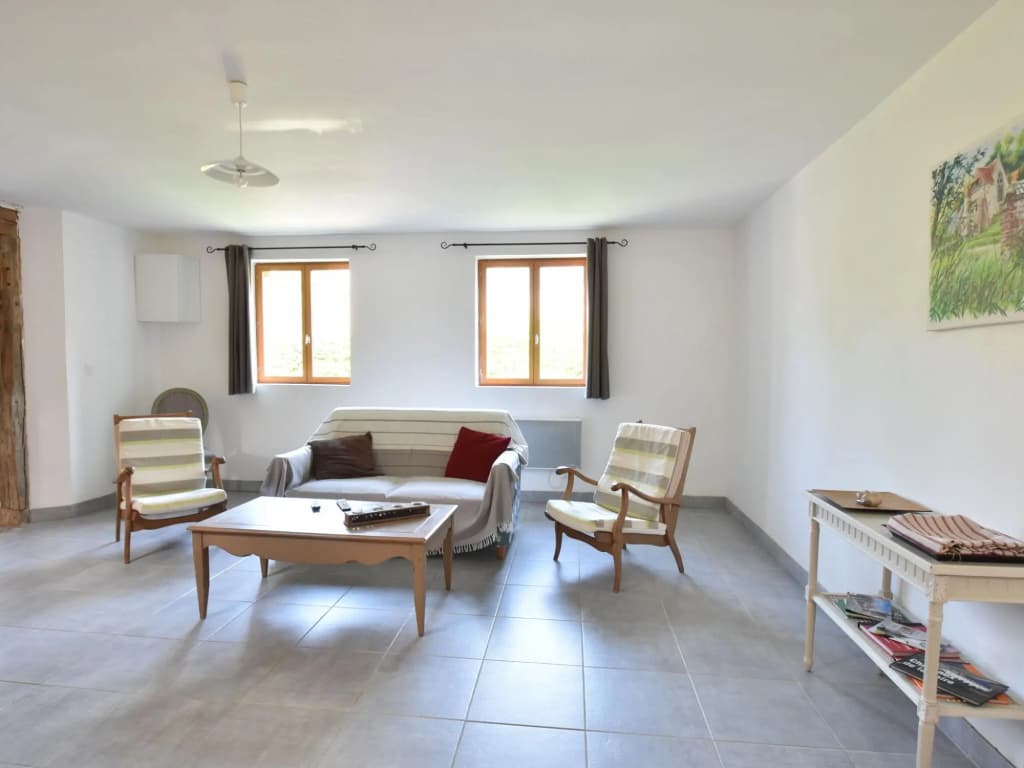 Spacious Cottage With Private Garden in Normandy - Miniature 7