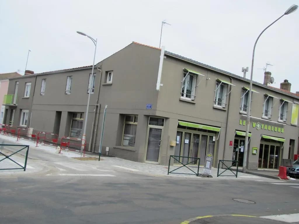 Hotel Les Voyageurs - Photo 1