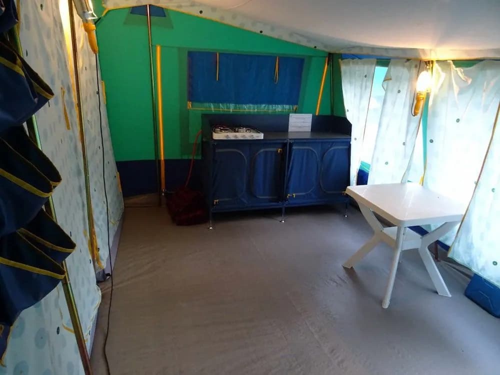 Camping Le Repaire - Tente Aménagée - Photo 2