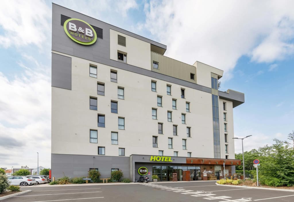 B&B HOTEL Clermont-Ferrand A71/A75 La Méridienne - Photo 1