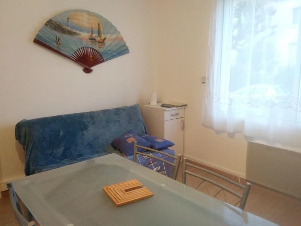 Apartment With one Bedroom in Jonzac, With Terrace and Wifi - Photo 5