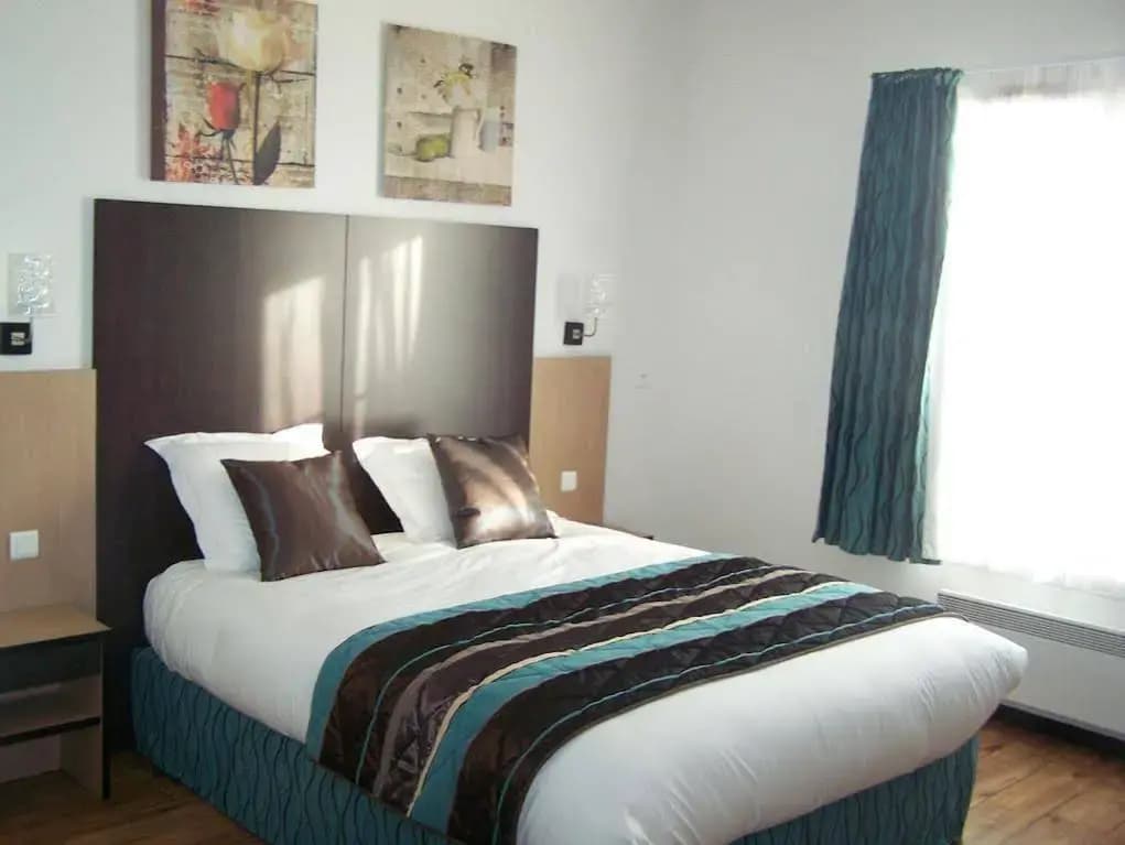 Brit Hotel Confort La Tour Blanche - Photo 3