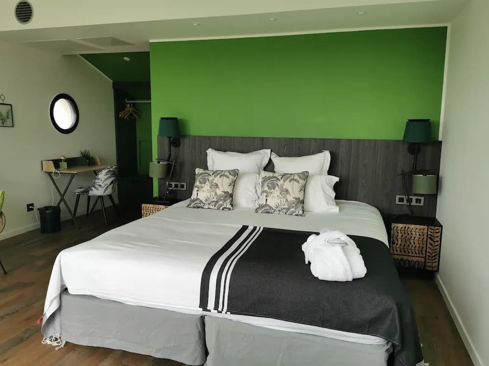 Hotel Le Paddock - Photo 4