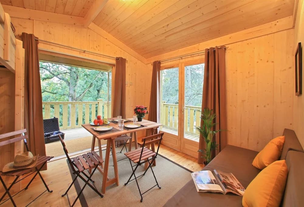 Albirondack Park Camping Lodge and Spa - Miniature 8