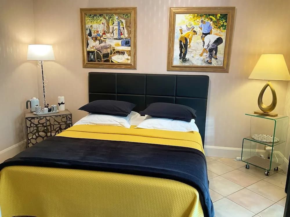 Villa l'Olivier, Chambre d'Hôtes Les Volets Bleus - Photo 4