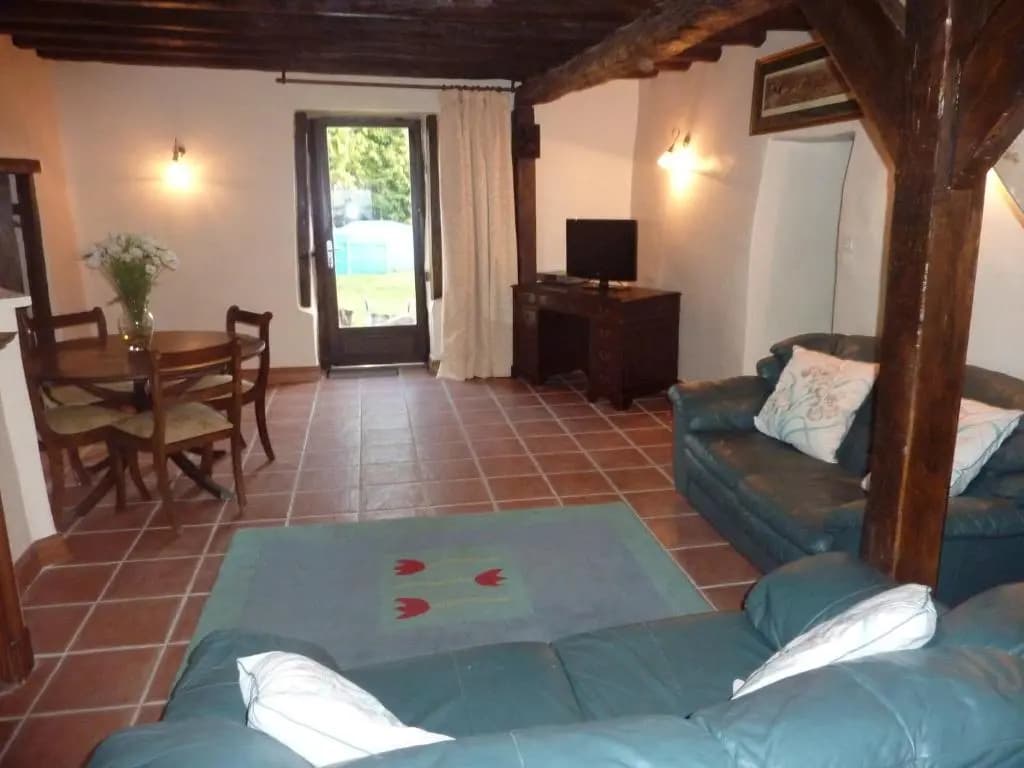 Lavender Cottage - Photo 2