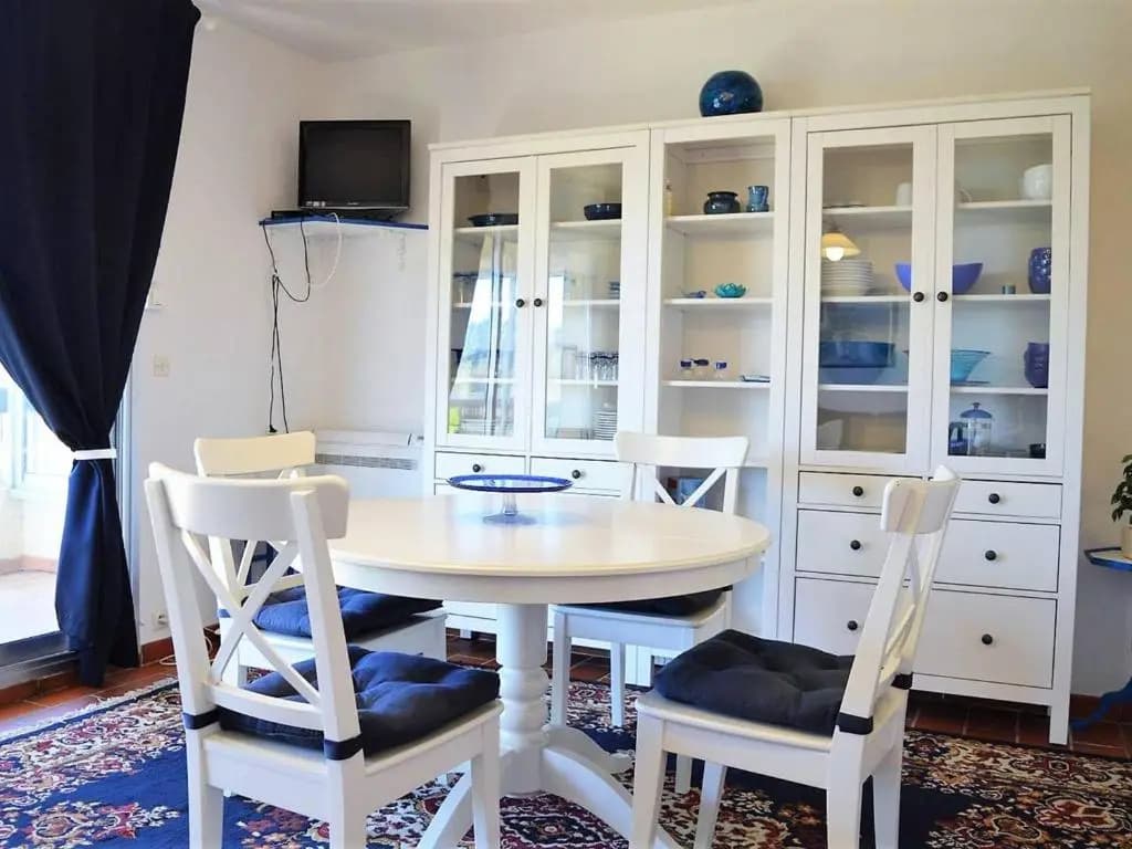 Appartement Le Lavandou, 2 pièces, 4 personnes - FR-1-251-200 - Photo 1