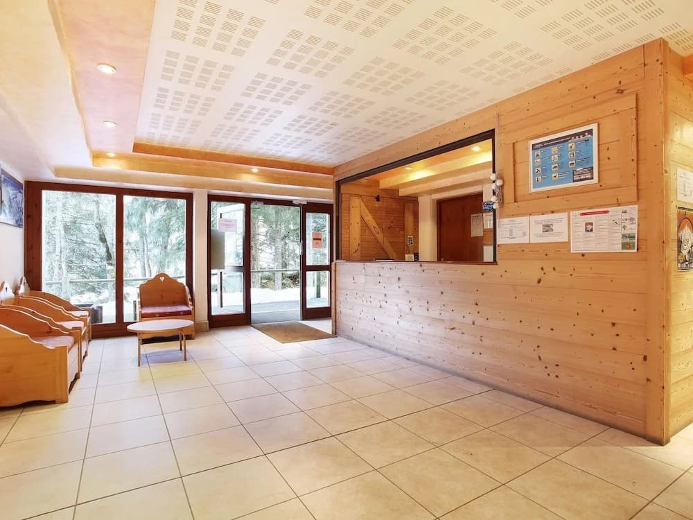 Alpine Studio w/ Balcony - Photo 3
