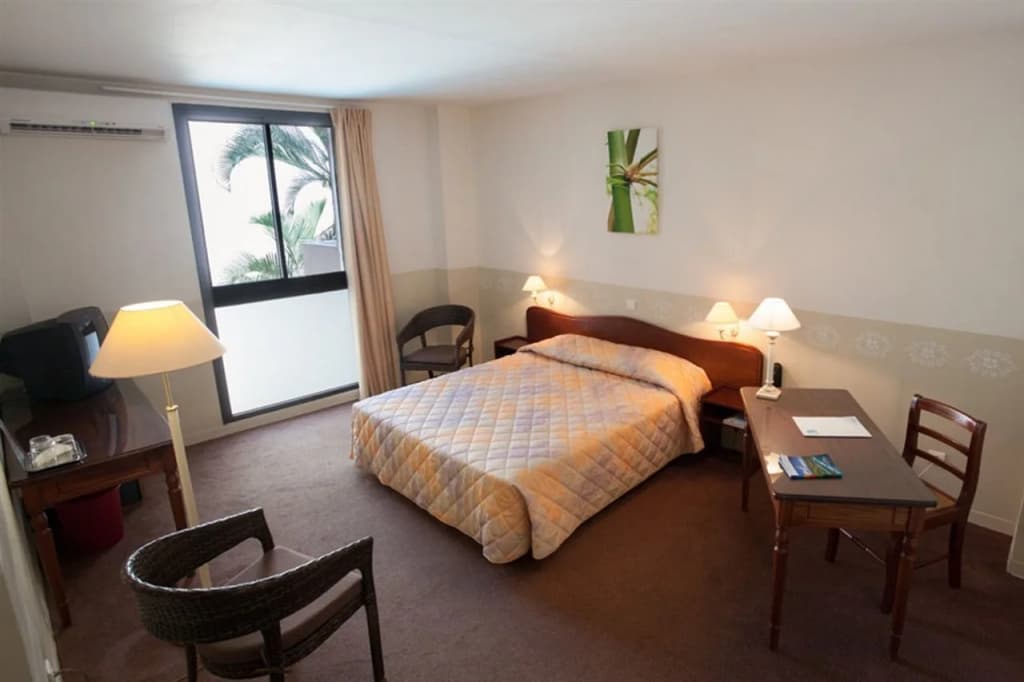Hotel Austral - Photo 4