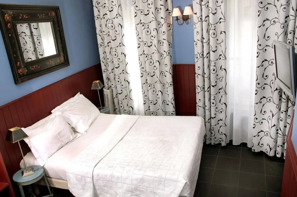 The Walled off Hotel Paris - Miniature 8