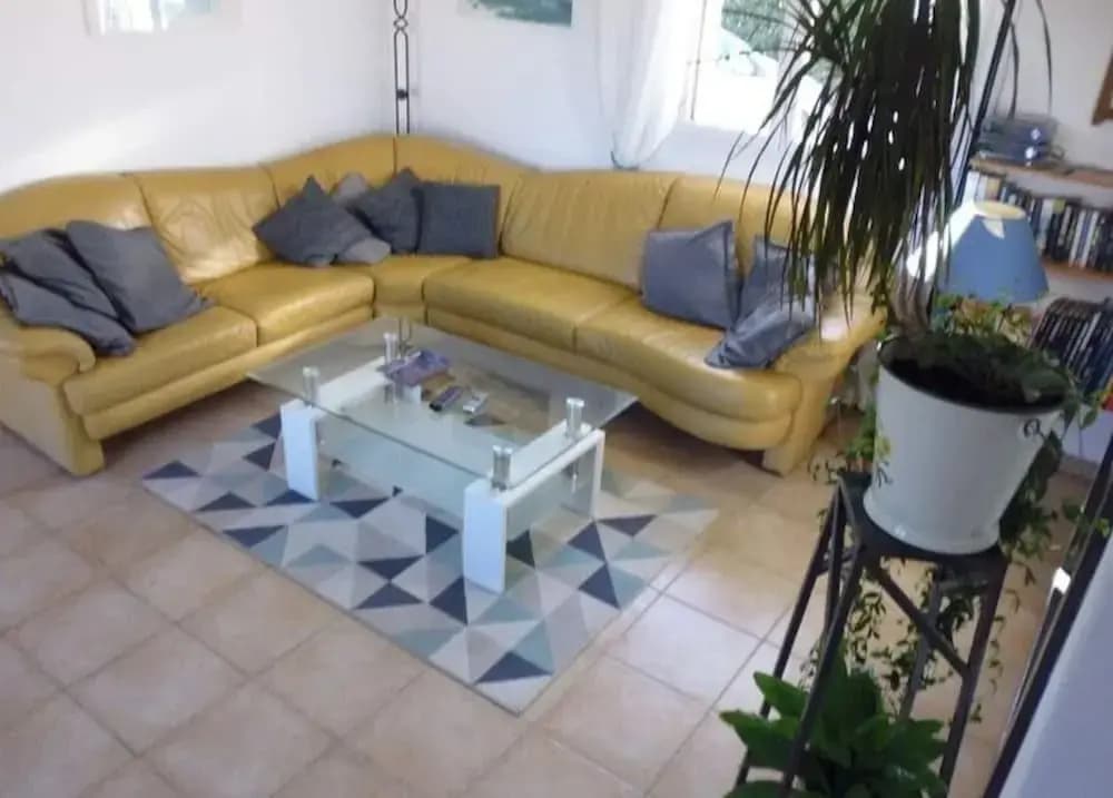 Villa Miramonte Comfortable Vacation Home - Photo 3