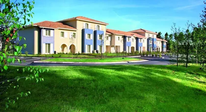 Park&Suites Village Saint Jean D'Illac - Photo 2