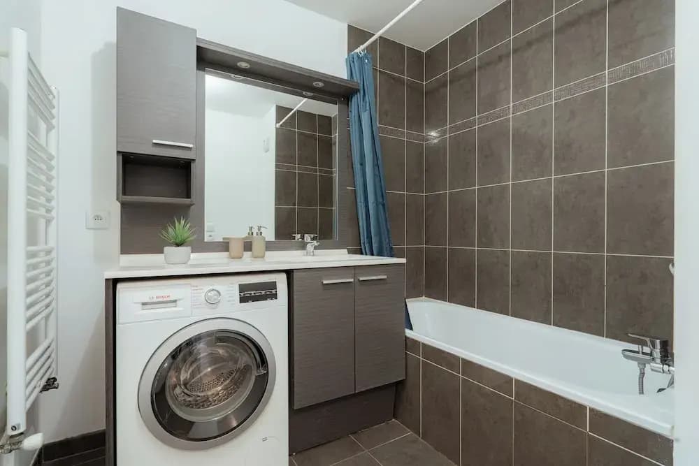 Appartement Spacieux a Chatillon - Miniature 8