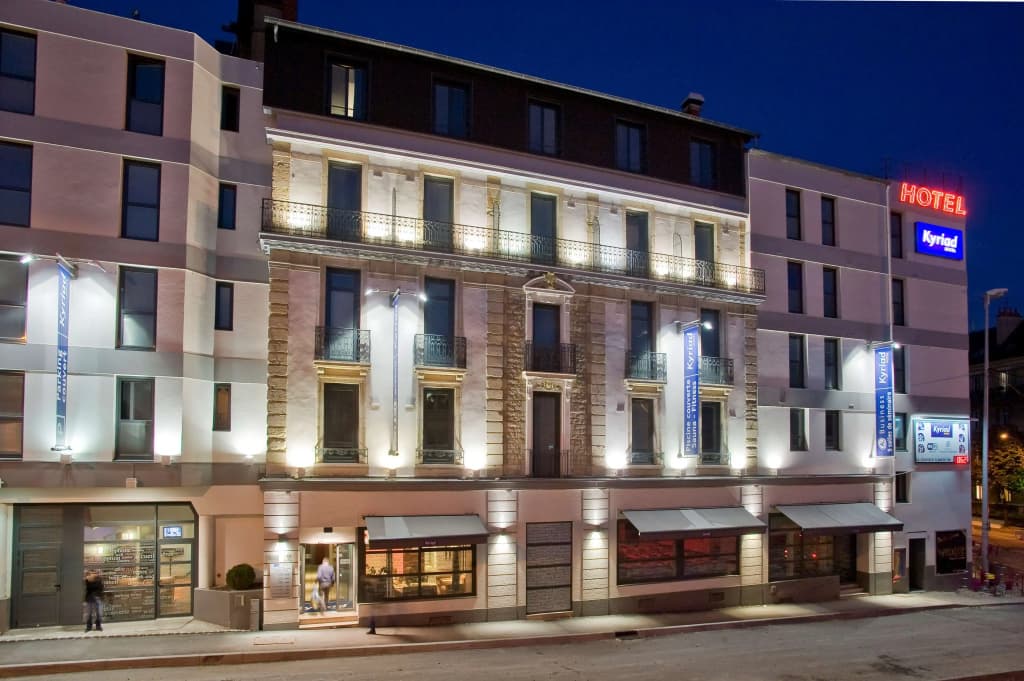 Hotel Kyriad Dijon - Gare - Photo 1