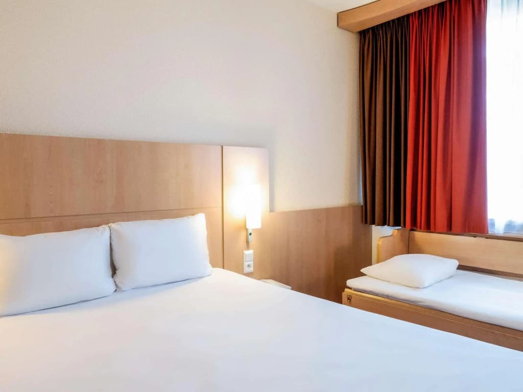 ibis Toulouse Blagnac Aeroport - Photo 2