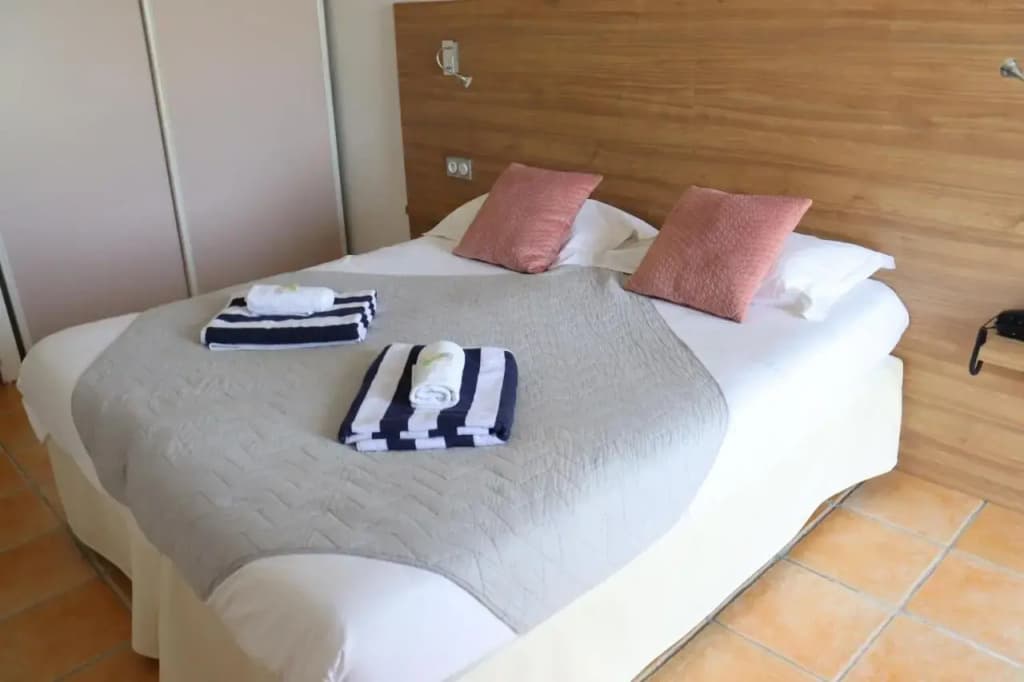 Hotel Le Bellevue - Photo 4