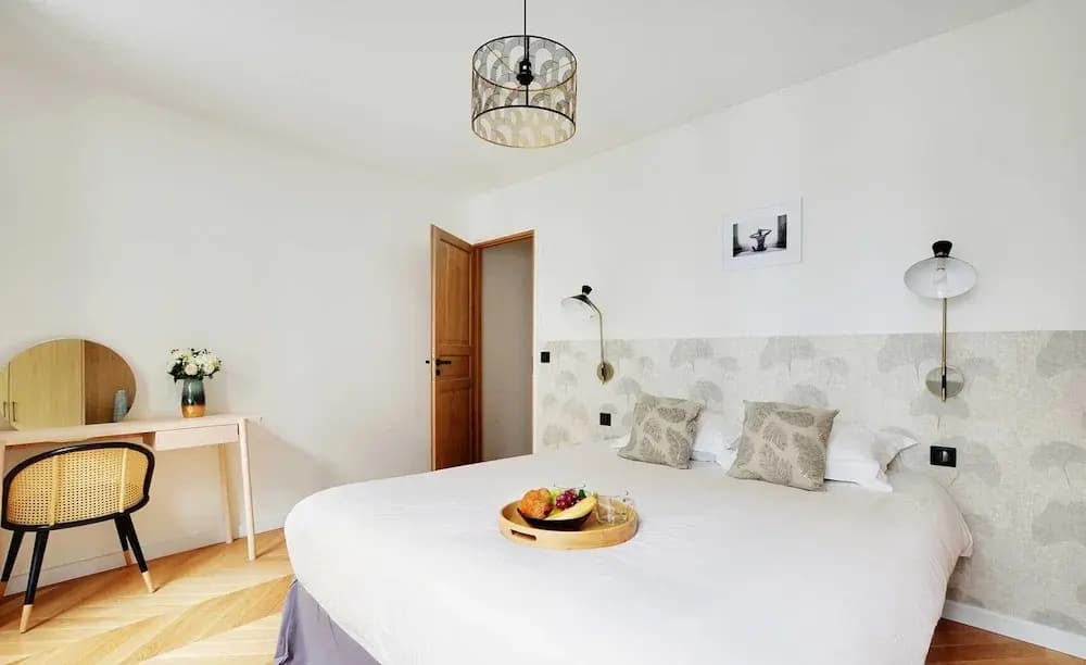 Charming Apartment- 2br/6p - Le Marais - Photo 3