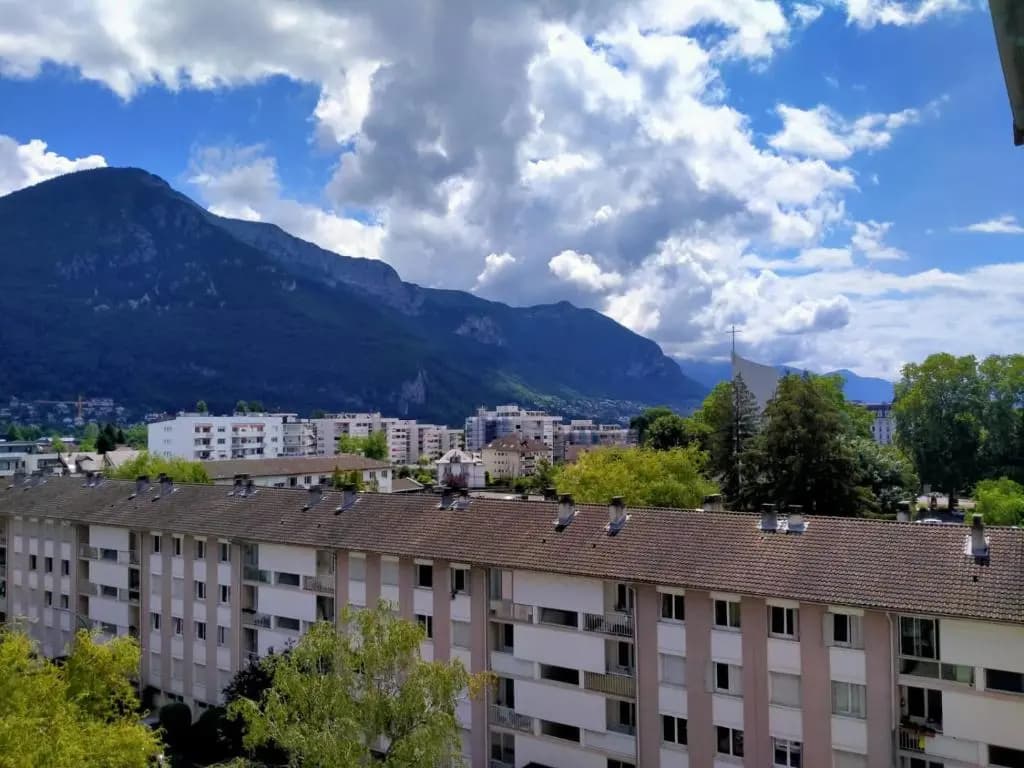 Appartement à 300 m du lac et des commerces - Miniature 8
