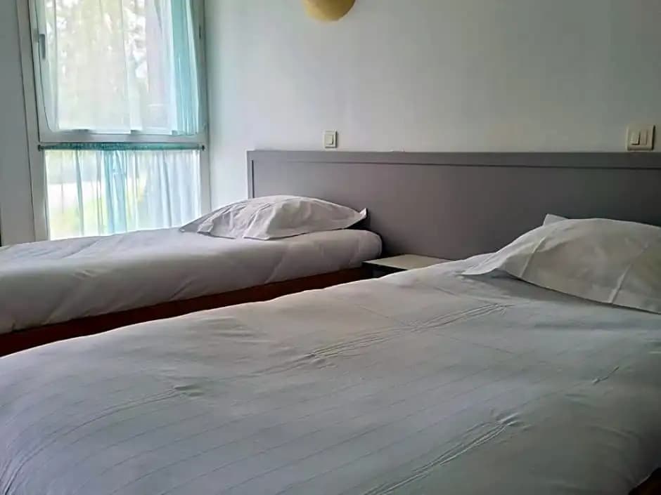 Hotel Eden Lake - Photo 3
