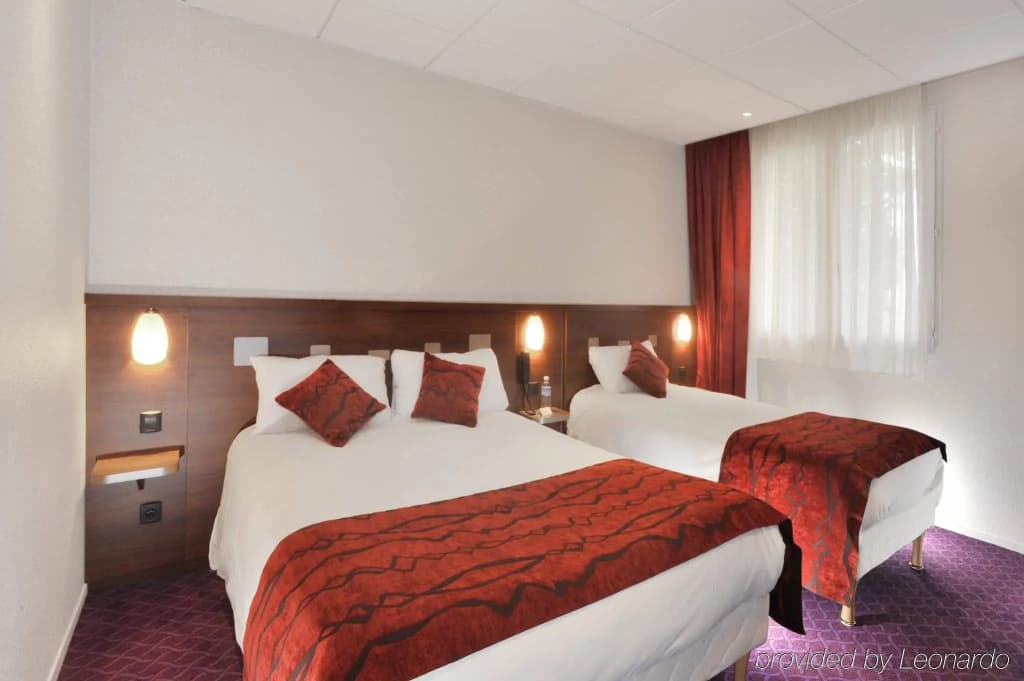 Brit Hotel Nantes Vigneux - L'Atlantel - Photo 2