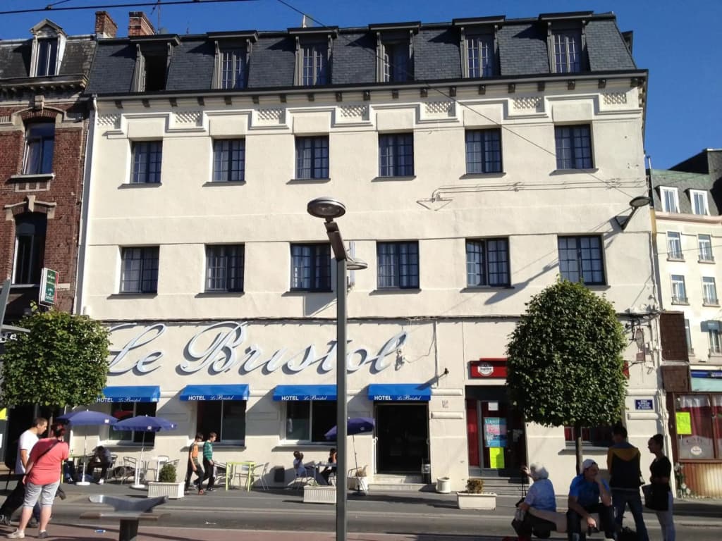 Hotel le Bristol - Photo 1