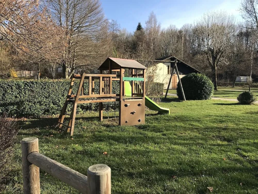 Mobile-home Camping Ser Sirant - Miniature 8