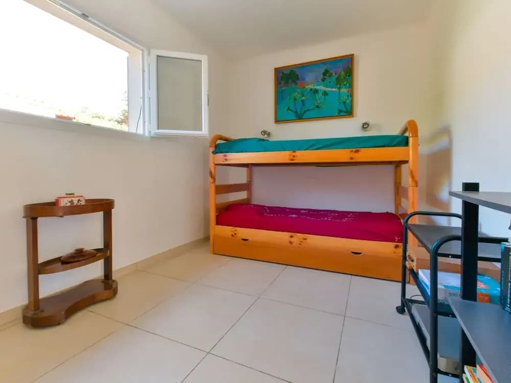 Beautiful Holiday Home With Terrace - Photo 5