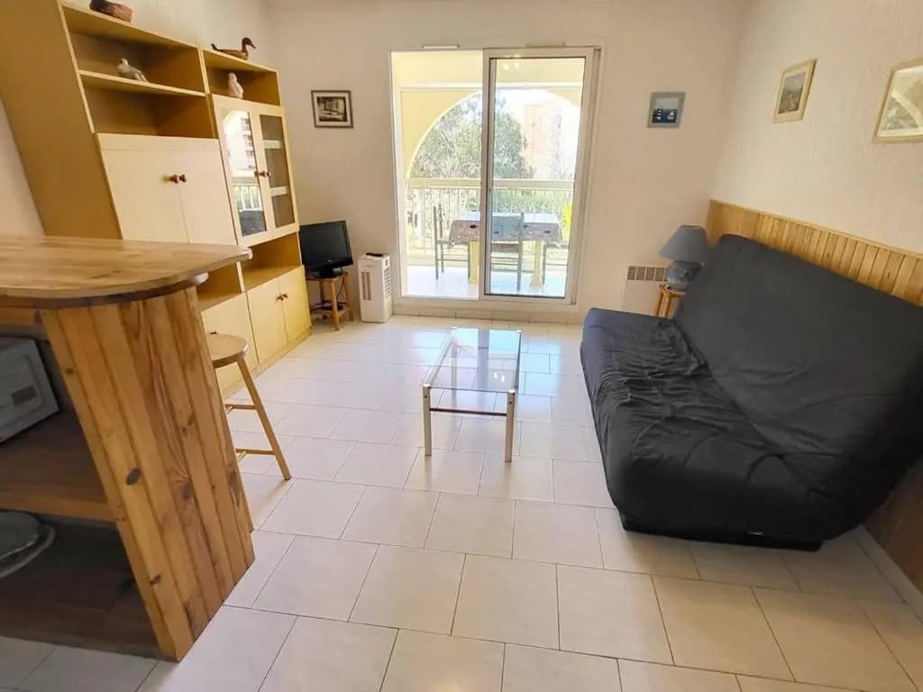 Studio Six-Fours-les-Plages, 1 pièce, 4 personnes - FR-1-316-43 - Photo 1