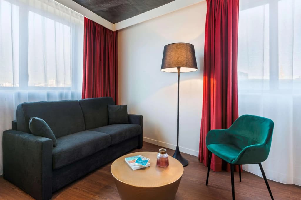 Aiden By Best Western Lorient Centre - Miniature 7