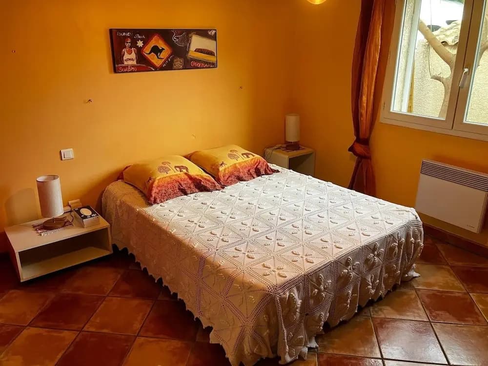 Charming Holiday Home With Swimming Pool - Photo 1