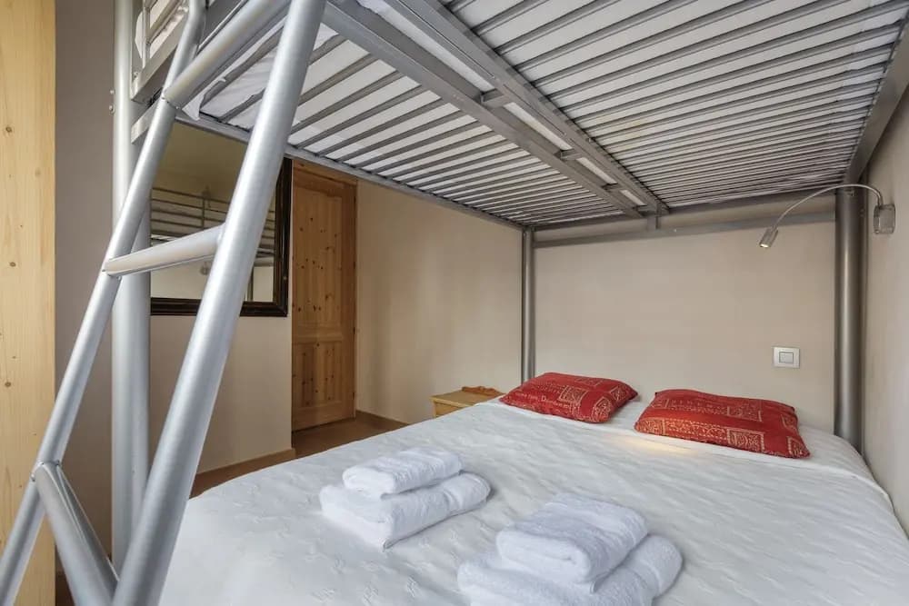 Les Terrasses Spacious Central 3 Bedroom Apartment - Photo 2