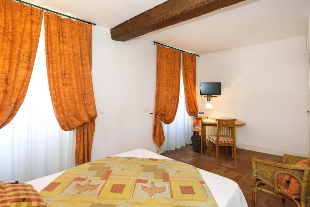 Hotel Restaurant du Midi - Photo 2