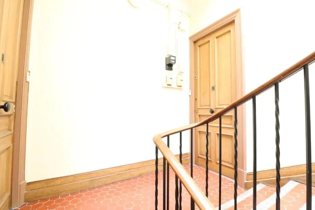 2 Bedroom Forville. 8 Mins From the Palais. 328 - Miniature 8