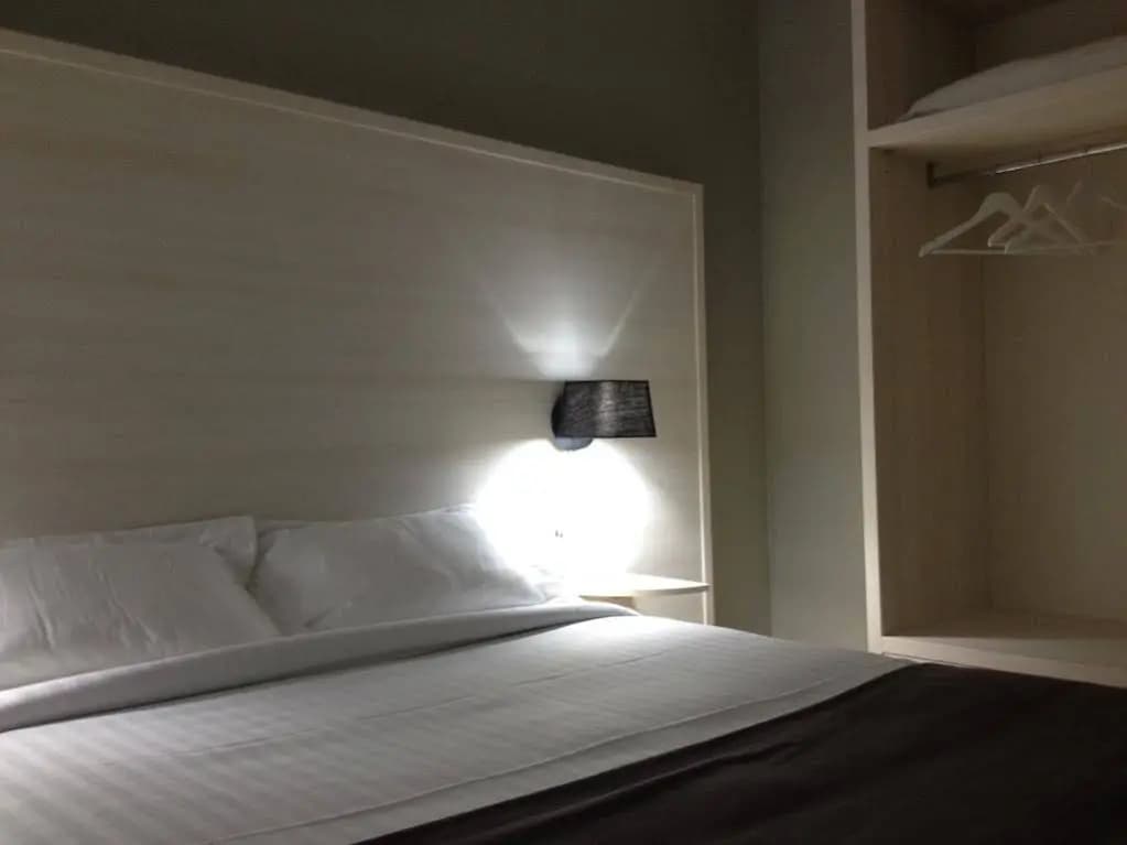 Hôtel L'Univers - Photo 5