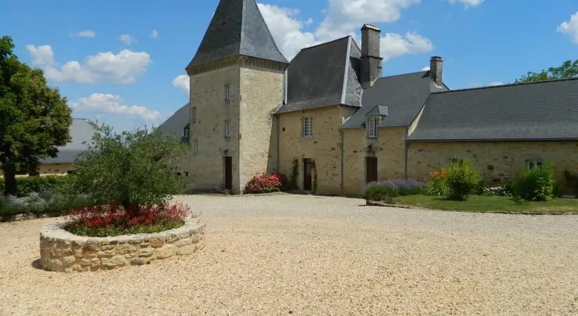 Chateau de Larre - Miniature 6