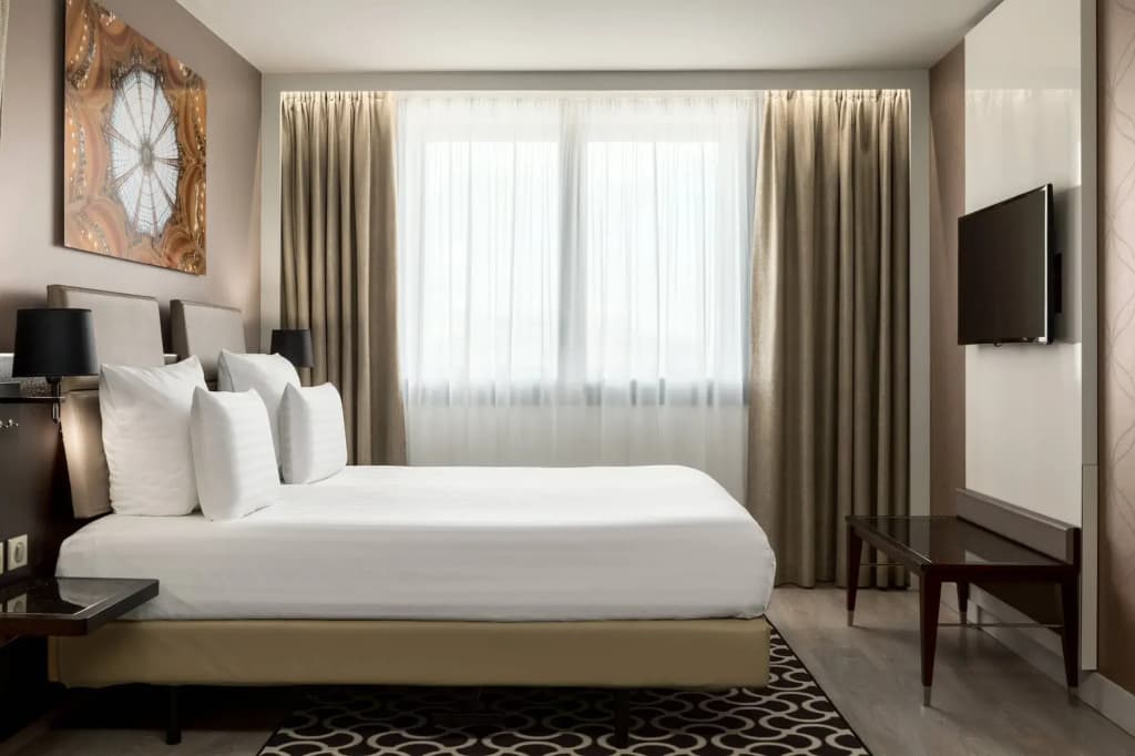 AC Porte Maillot Hotel - Miniature 7