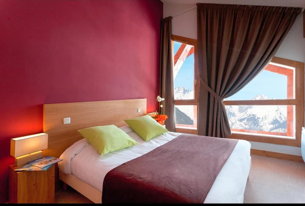 Apartment in France With Spa and Mountain Views - Photo 2
