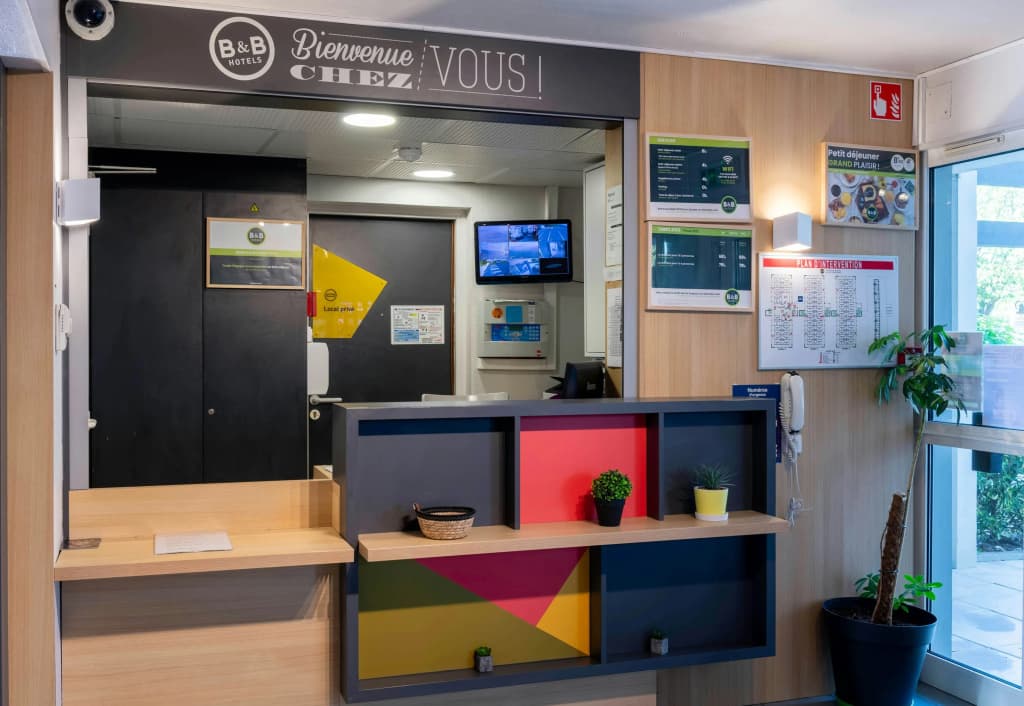 B&B HOTEL Amiens Longueau - Photo 2