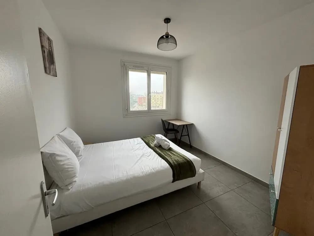 Modern Apartment for 9 in Loire - Miniature 6