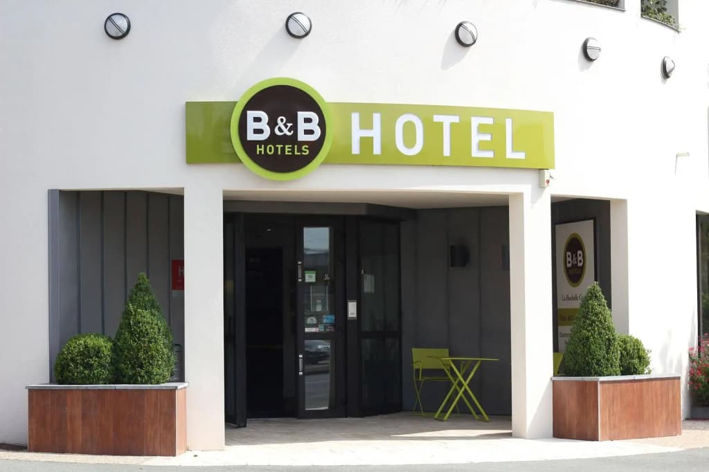 B&B HOTEL La Rochelle Centre - Photo 1