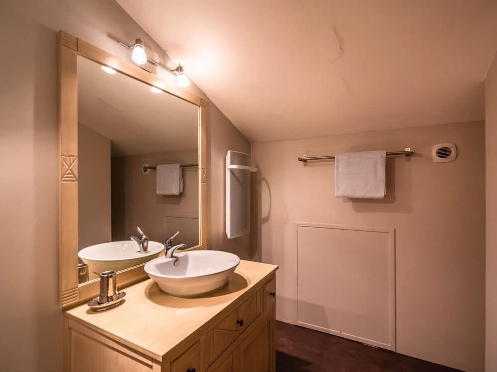 Cozy Holiday Home in Saint-Denis with Swimming Pool - Miniature 6