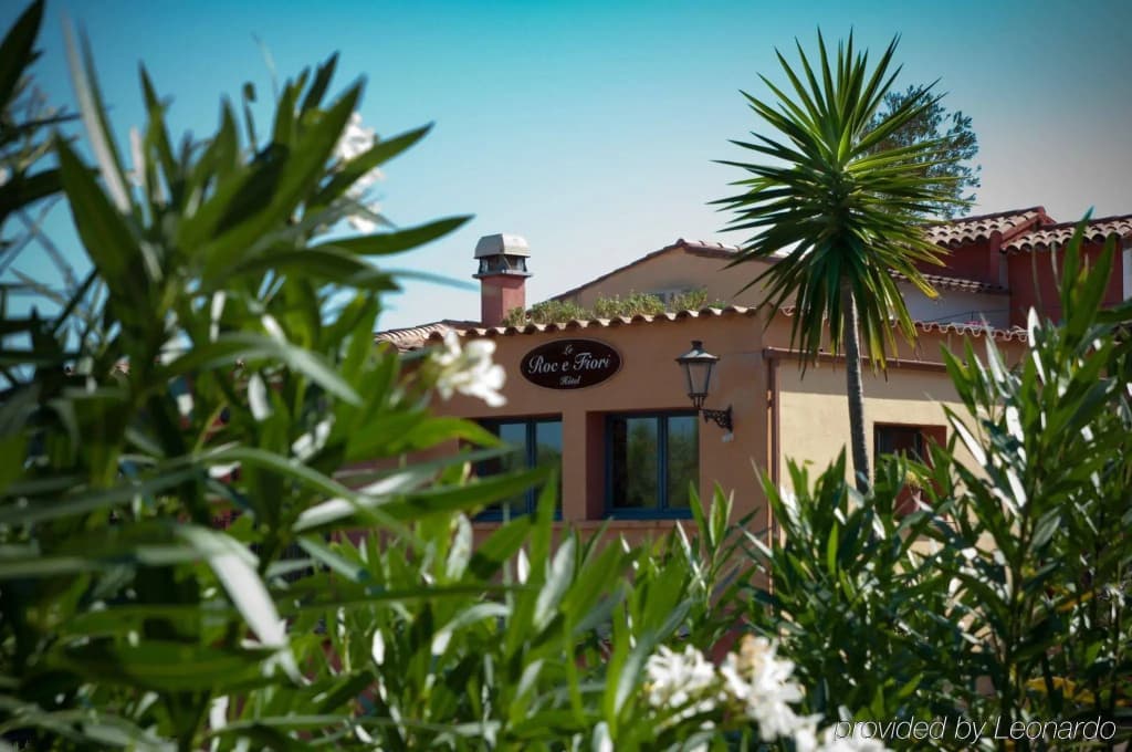 Le Roc e Fiori Hotel - Photo 1