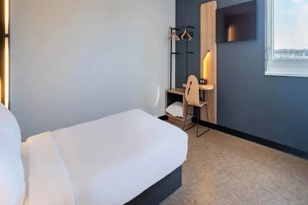 B&B HOTEL Massieux Genay - Miniature 7